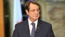 Anastasiadis, İngiltere Kralı Charles ile görüştü