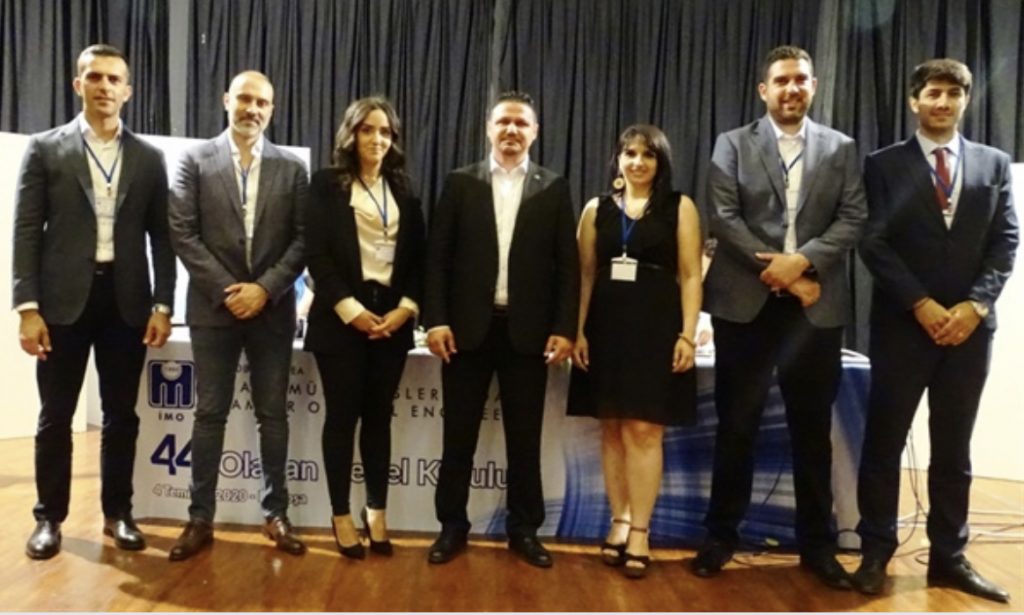 88B2505F-4AD5-47B0-980F-C4E9E1197325