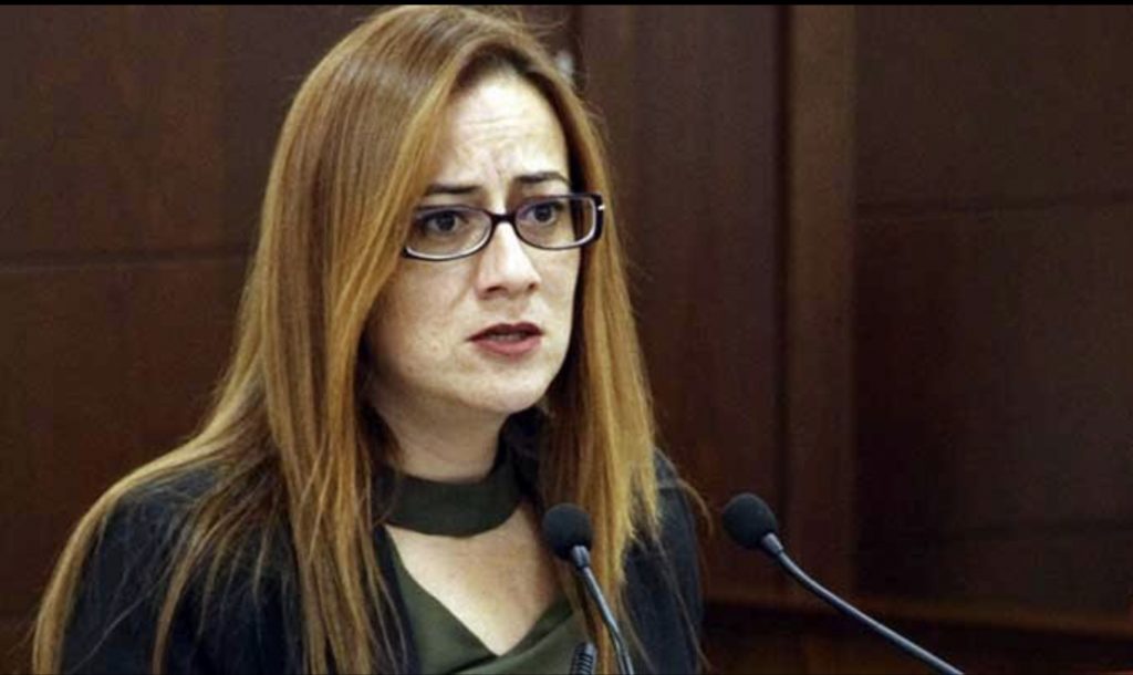 B7640C82-3B08-4188-A8F1-07841F54CAAC