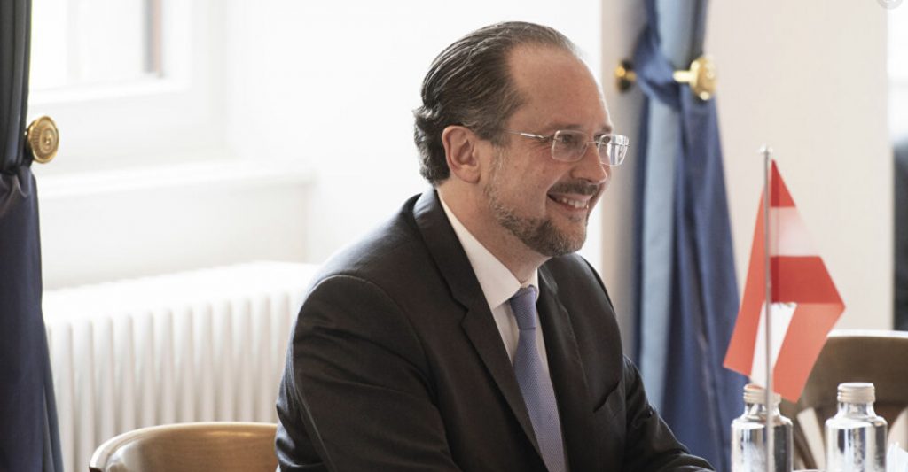 C165CDAA-A700-4B23-8823-BA705A998D6D