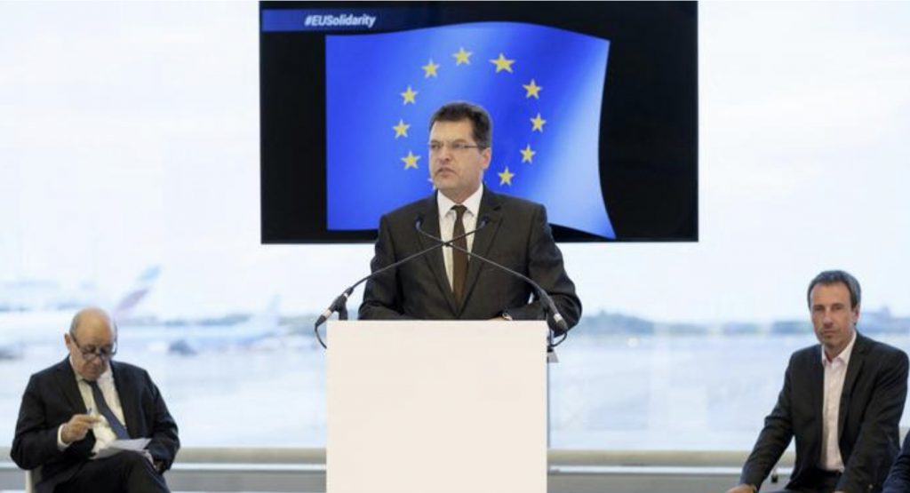 E2DF8207-1D2E-4CE1-A3C5-C0F56AB05E33