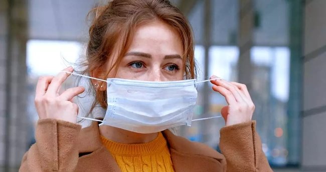 Güney Kıbrıs’ta maske ve test zorunluluğu kaldırıldı