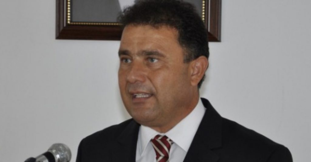 D4F64456-91AD-49C1-8063-01D2051C3A3E