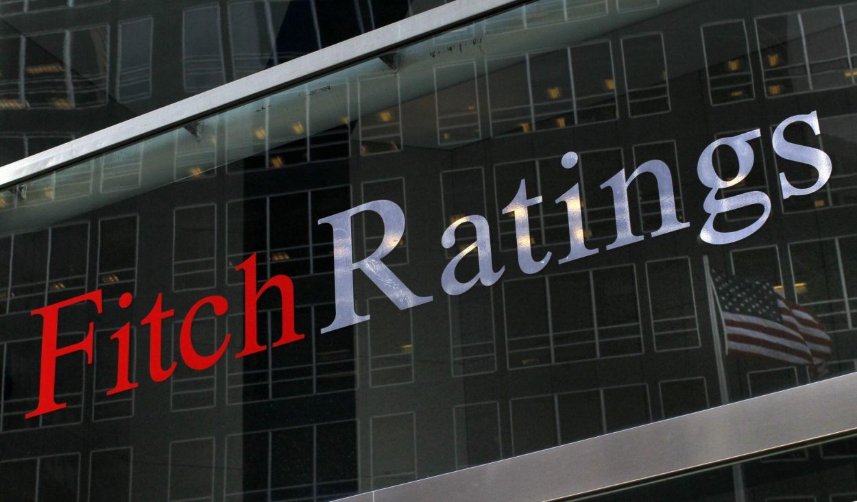 Fitch, Türkiye’nin kredi notunu “durağan” olarak revize etti