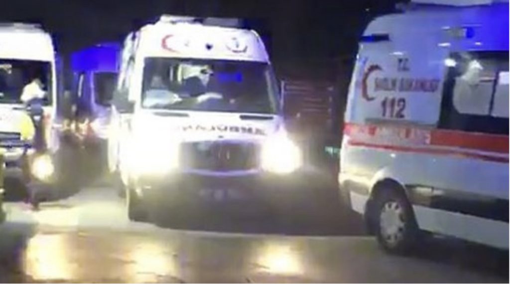 Trabzon’da Covid 19 hastane önünde ambulans kuyruğu oluşturdu!
