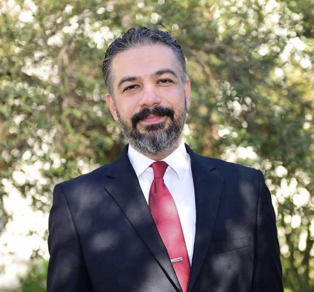 Emrah Adaklı – Gelecek Nasıl Bir İnsan Bekliyor?