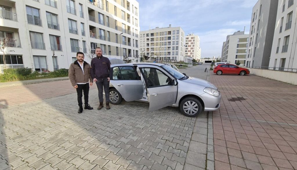 Satın aldığı aracın önü 2012 arkası 2010 model çıktı