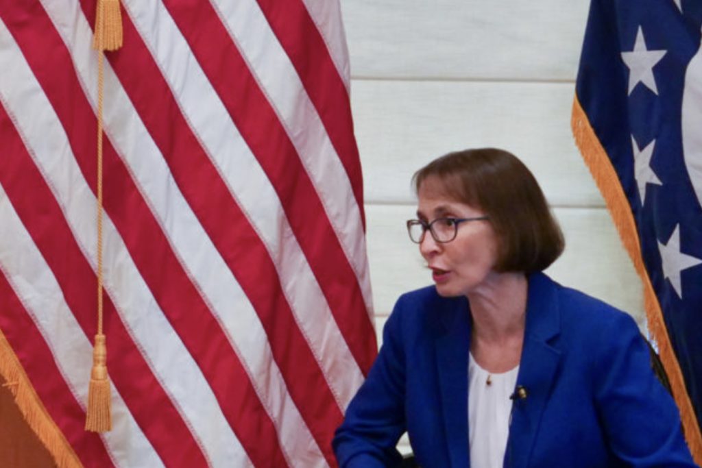 856C5896-63D0-4A49-AEDC-8744F0029A55