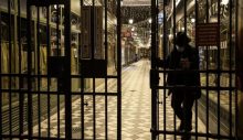 Fransa AB üyesi olmayan ülkelerden gelenlere sınırları kapadı