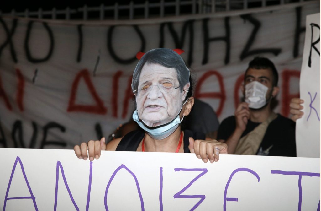 C60752C5-3BC4-445F-8326-0B3D9D862F94