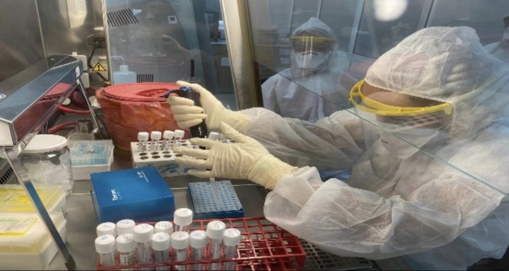 D3E6E105-6419-410F-887F-C4941C6D4055