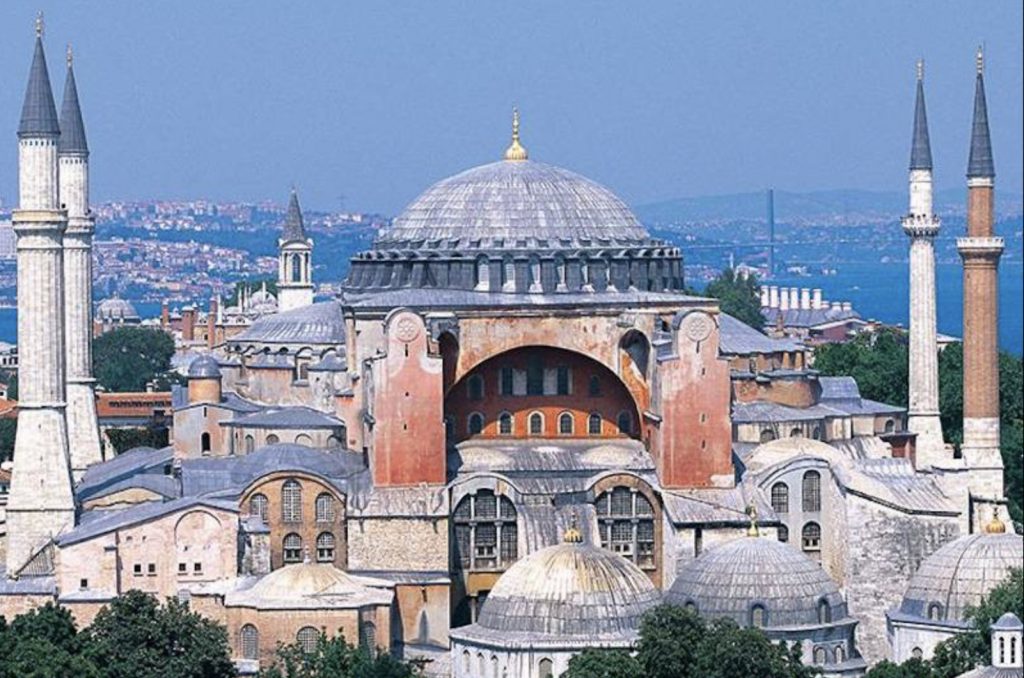 Yunanistan : Ayasofya’ya yeniden müze statüsü verilsin
