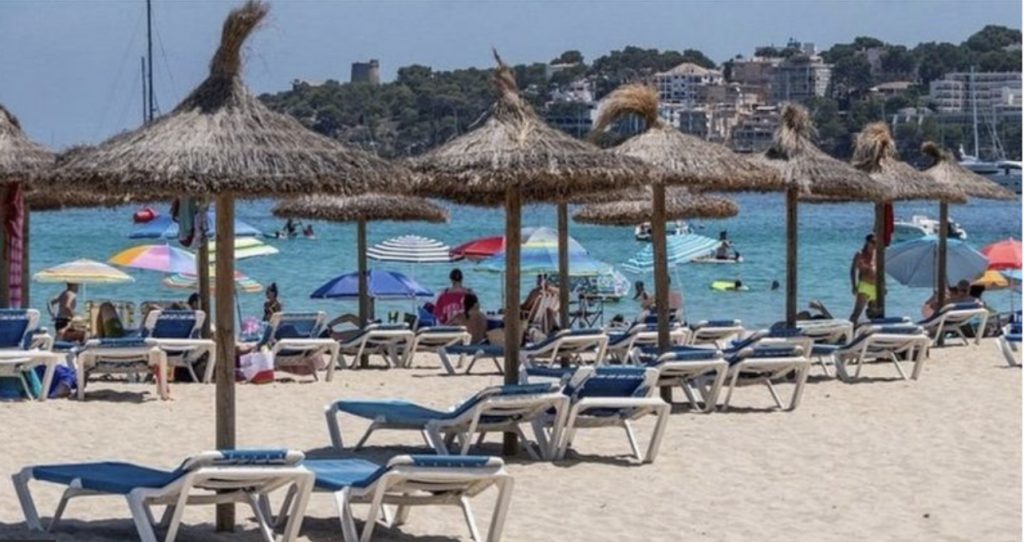 Covid: İngiltere Ulaştırma Bakanı, halkı tatil rezervasyonu yaptırmak için çok erken olduğu yolunda uyardı