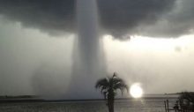 İzmir’de ve Ayvalık’ta Hortum Paniği