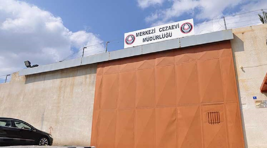 Cezaevine uyuşturucu sokmaya çalıştı!