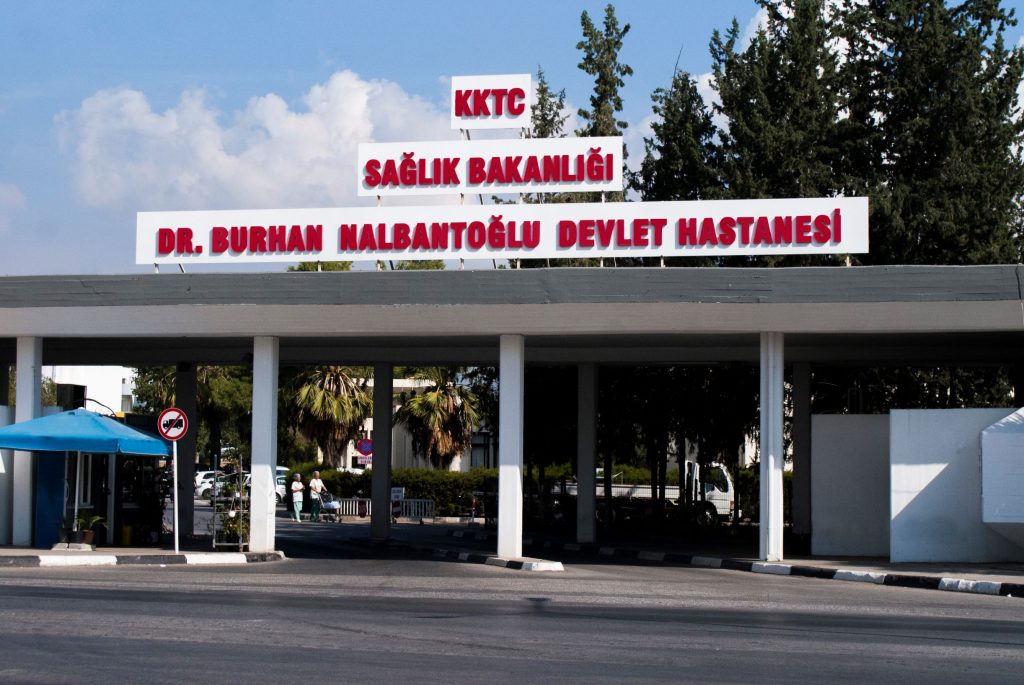 Ebe ve hemşireler grevde