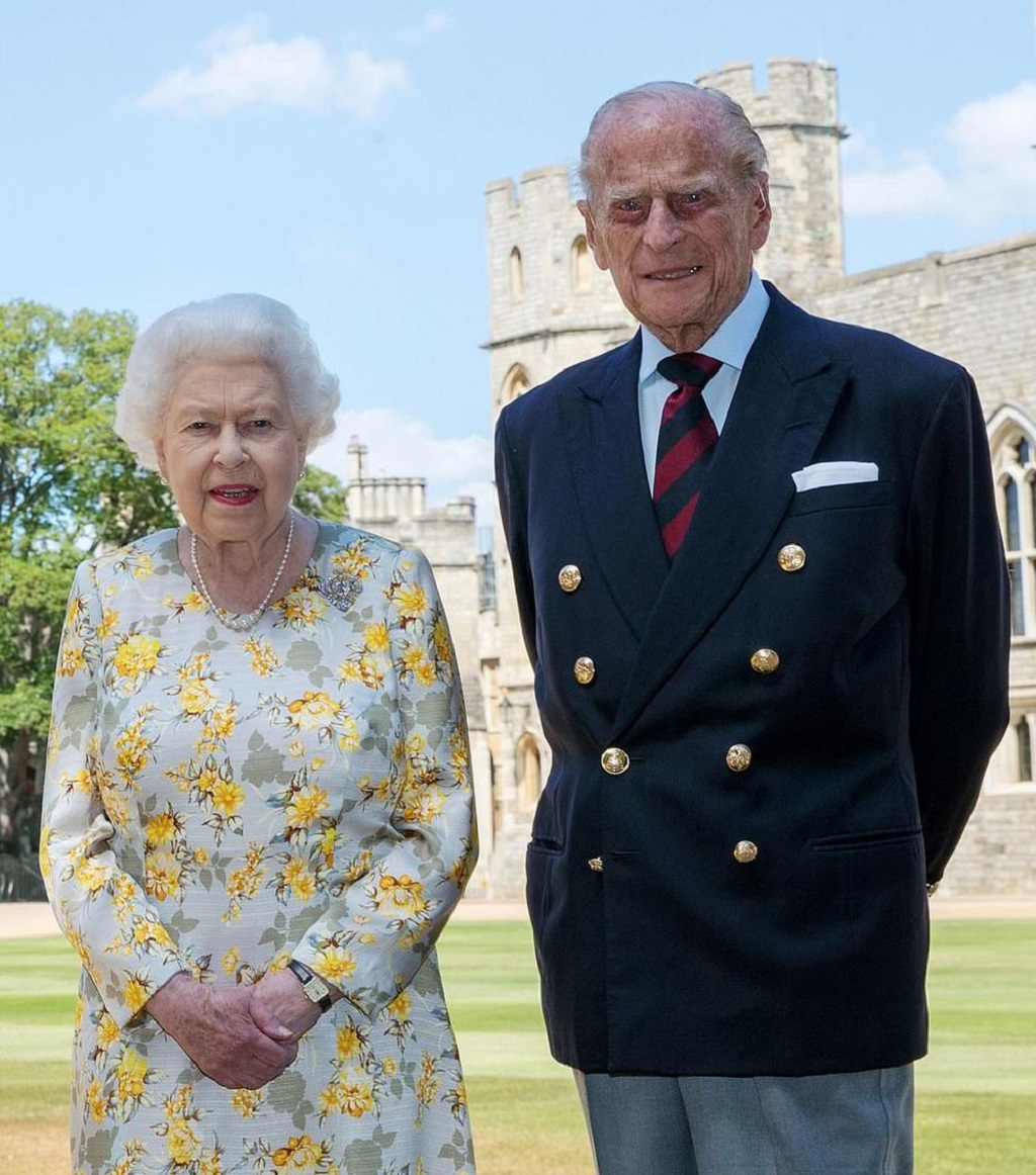Kraliçe Elizabeth’in eşi Prens Philip hastaneye kaldırıldı