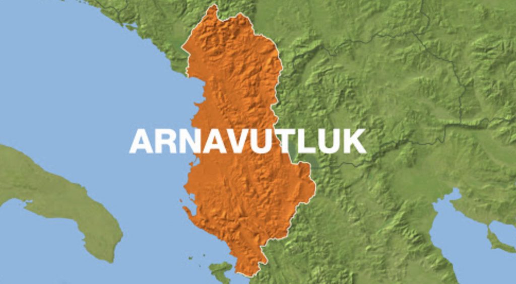 Arnavutluk Başbakanı: “Koronavirüs hastaları oy kullanamaz”
