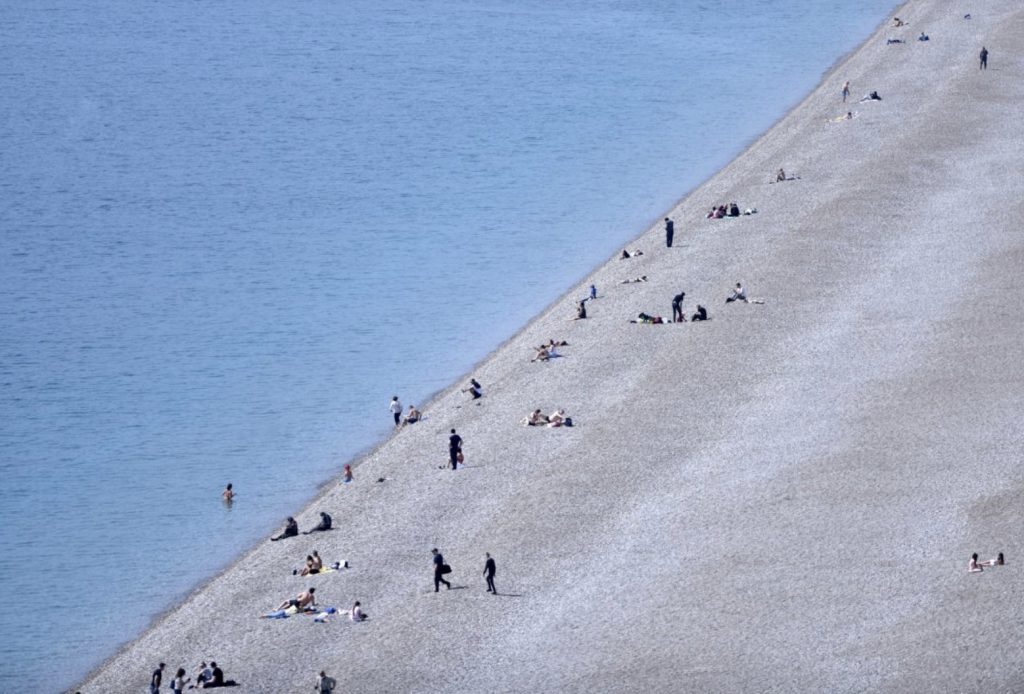 Türkiye’de turistlerin kısıtlamasız deniz keyfi