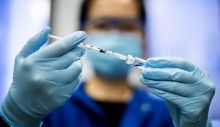 AstraZeneca aşısı neden kanda pıhtılaşmaya yol açıyor?