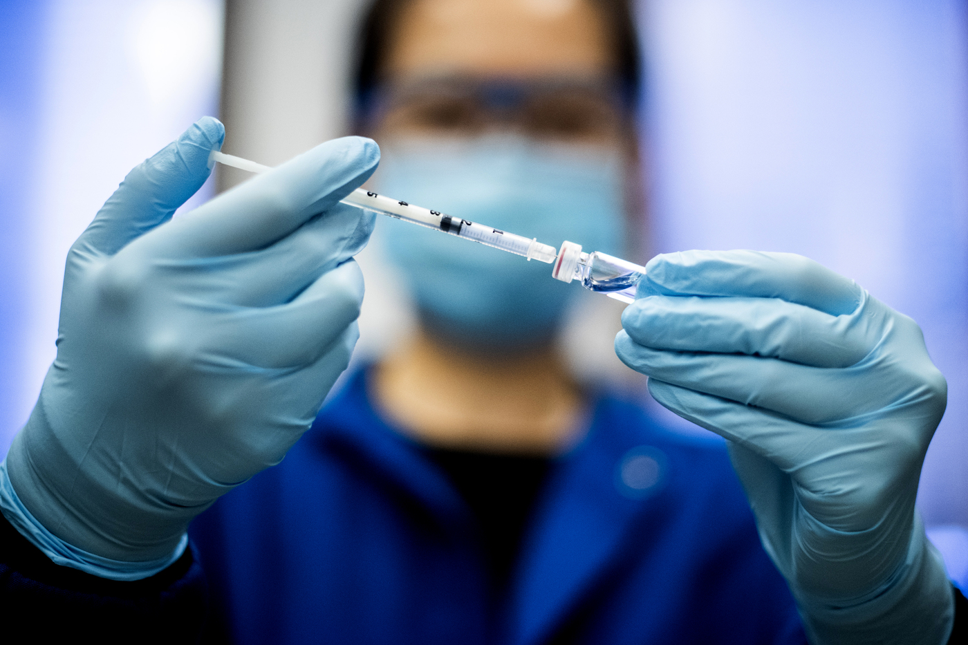 AstraZeneca aşısı neden kanda pıhtılaşmaya yol açıyor?