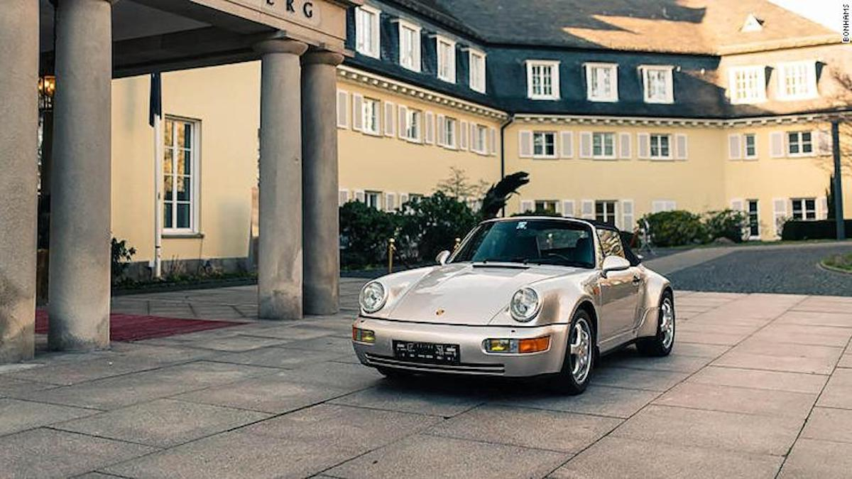 Maradona’nın 1992 model Porsche 911’i Açık Artırmaya Çıkıyor