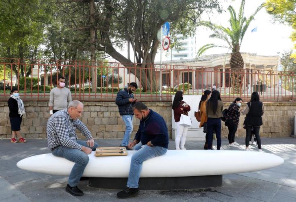 Güney Kıbrıs’ta uygulanan koronavirüs önlemlerinde kısıtlı gevşemeye gidildi