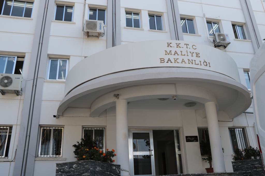 Kamudaki işçilerin Kurban Bayramı ödenekleri ödendi