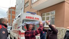 Boya yaparken düştü, merdiven kafasına saplandı