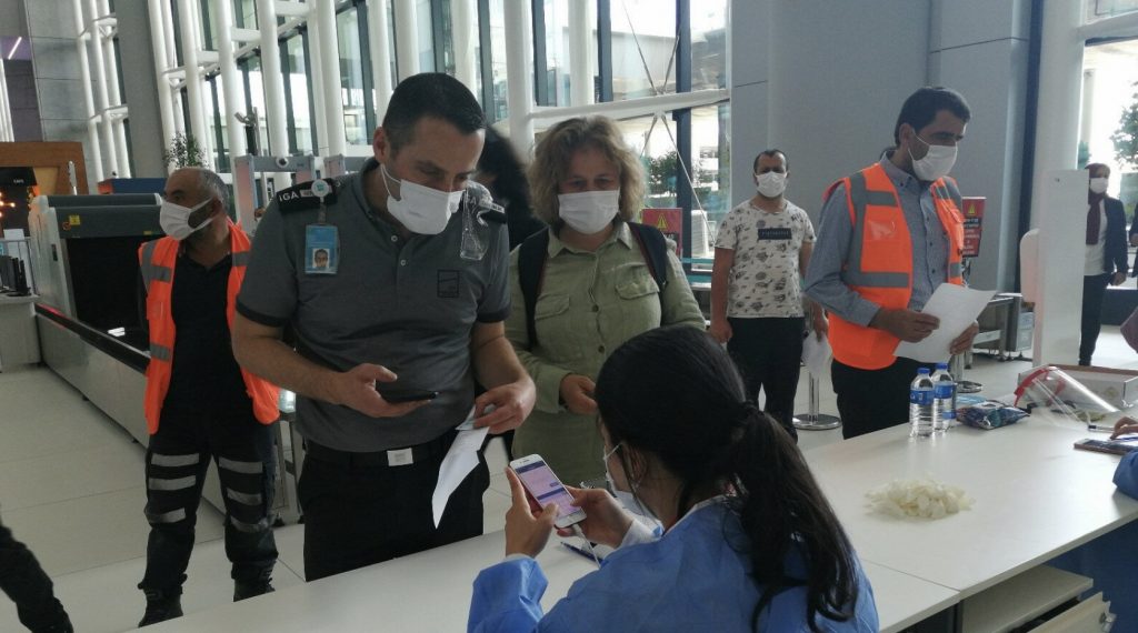İstanbul Havalimanı Kovid-19 Aşı Merkezi hizmete açıldı