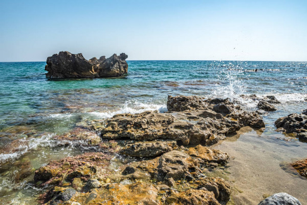 depositphotos_299472172-stock-photo-tropical-resort-sea-beach-on