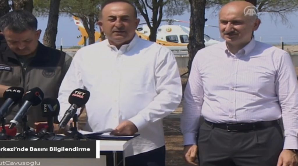 Mevlüt Çavuşoğlu: Yardım hesabı açıldı, milletimiz cömerttir