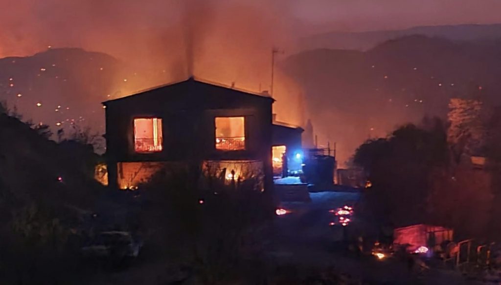 550ADBBD-4EC3-4075-8D08-77BCB0A2FE12