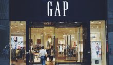 GAP, İngiltere’deki tüm mağazalarını kapatıyor