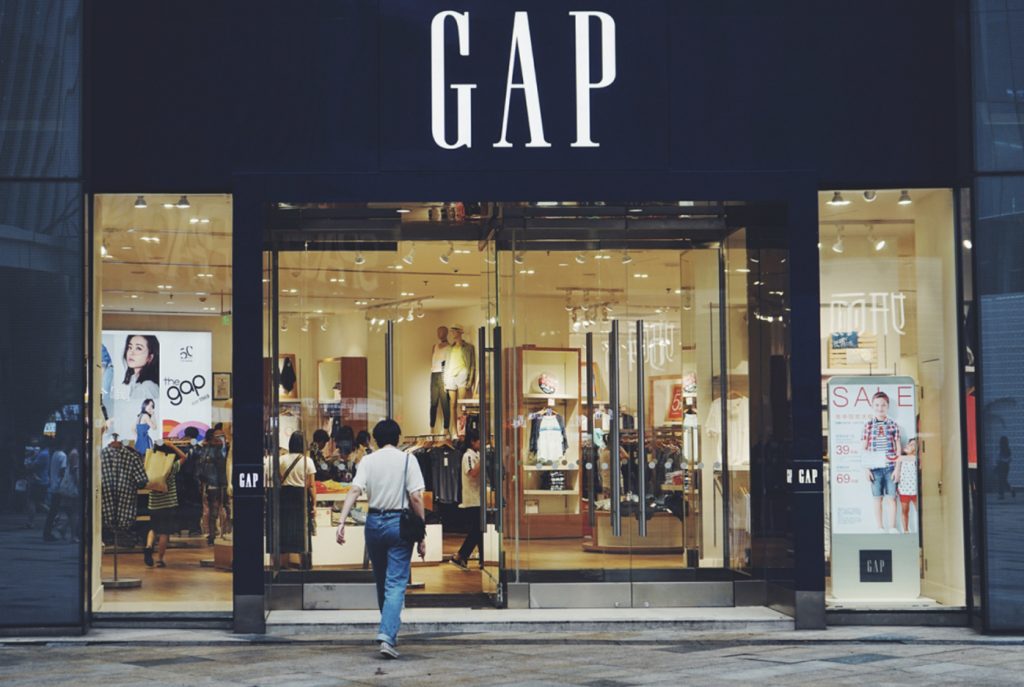 GAP, İngiltere’deki tüm mağazalarını kapatıyor