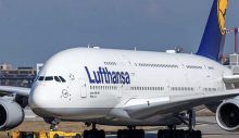 Lufthansa anonslarından ‘bayanlar ve baylar’ ifadelerini çıkarıyor