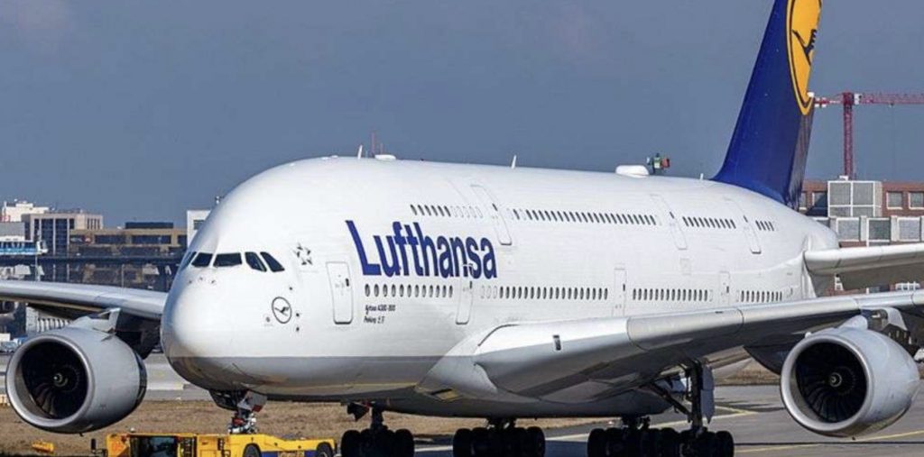 Lufthansa anonslarından ‘bayanlar ve baylar’ ifadelerini çıkarıyor