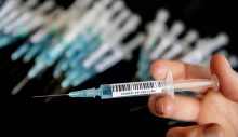 İngiltere ilk ülke oldu! Moderna’nın Omicron varyantına karşı etkili aşıya onay