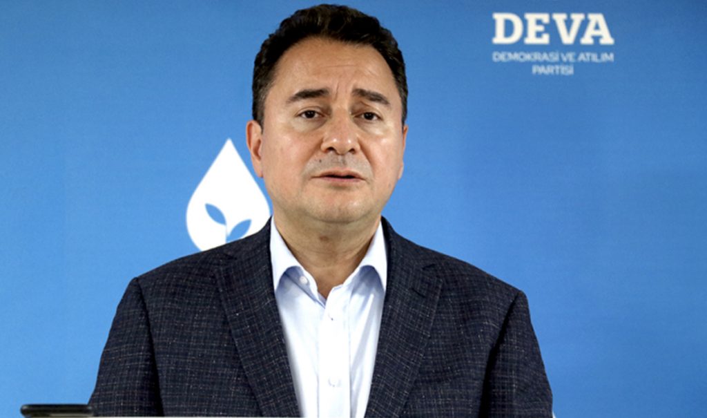 Babacan: Türkiye keyfi yönetim elinde can çekişiyor