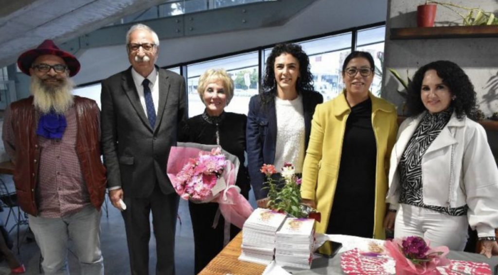 Ayşe Tural’ın son kitabı “Hadi Gülümse” tanıtıldı