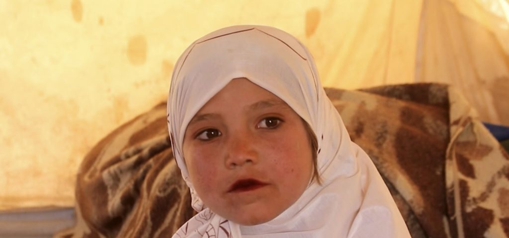 Afganistan’da aileler açlık nedeniyle çocuklarını bin ila 3 bin dolara satışa çıkarıyor