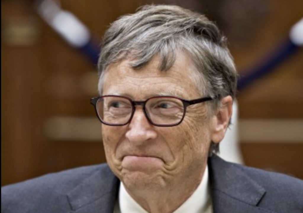 Bill Gates, Omicron varyantının biteceği tarihi açıkladı