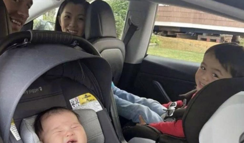 “Tesla bebeği” lakabı verildi: Akıllı araç, kendi kendine hastaneye gitti