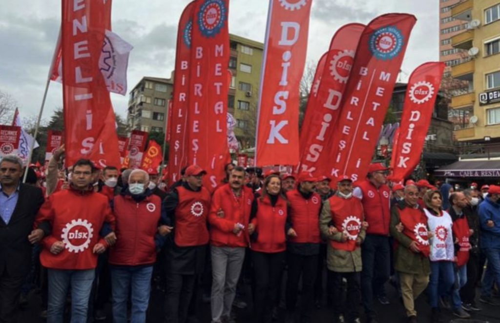Türkiye’de işçiler sokakta: “Artık yeter, geçinmek istiyoruz”