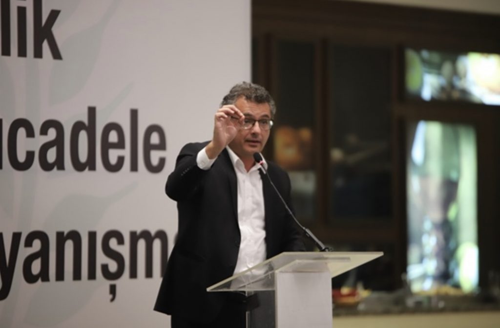 F988883A-9871-4728-9A84-4E9ECDE87EFF