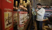 Rus uzmandan Omicron varyantına karşı votka tavsiyesi