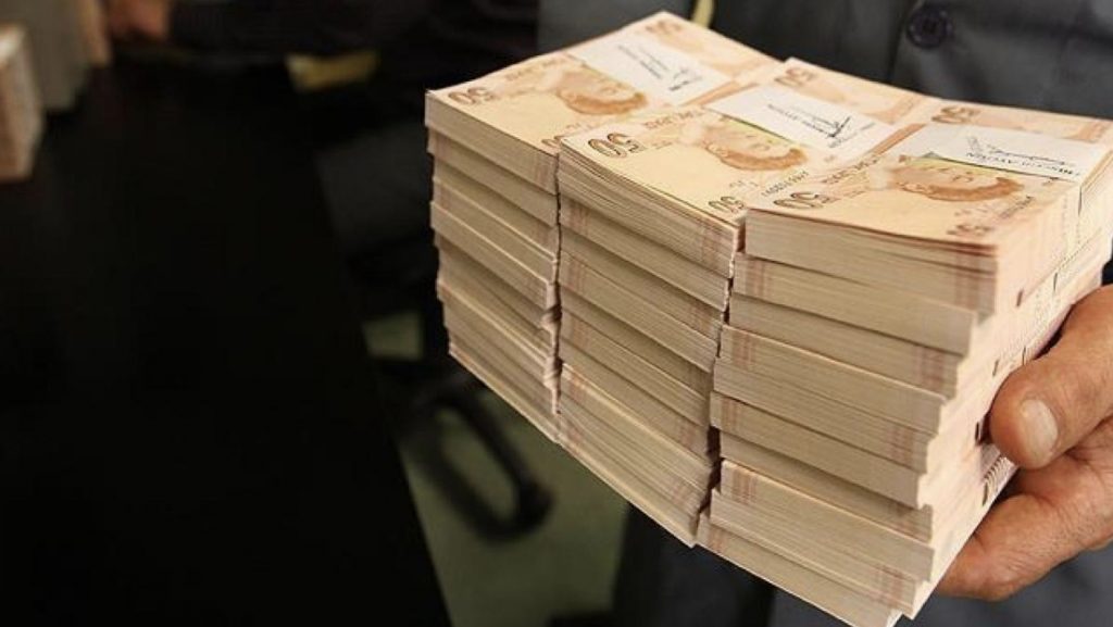 Türk Lirası, 2021 yılında dolar karşısında en fazla değer kaybeden gelişen ülke parası oldu