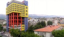 Dünyanın en saçma binasının yıkımı başladı: Maliyeti 6,6 milyon TL