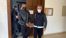 Uyuşturucu poşetini pencereden atan Emmanuel, polisten kaçamadı