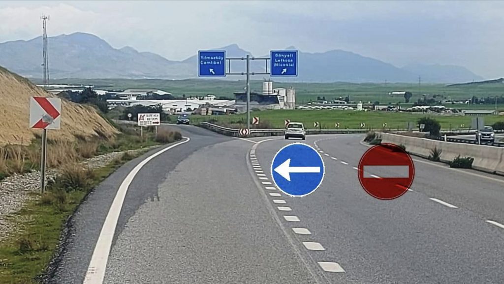 2D4FFD0E-69B1-43E9-ACED-94131E7BF99B